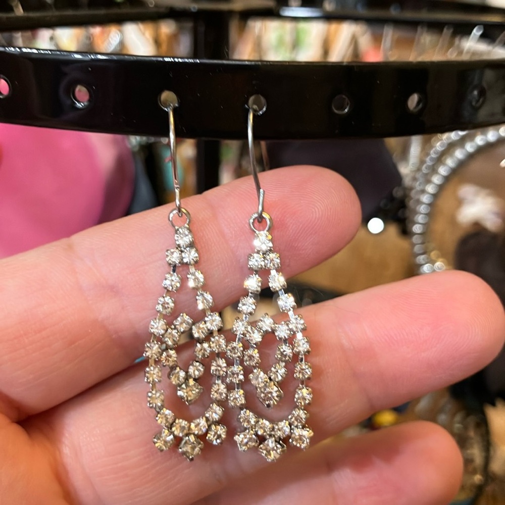 Glamour Rhinestone Dangle Earrings Chandeleir silvery tone hook back